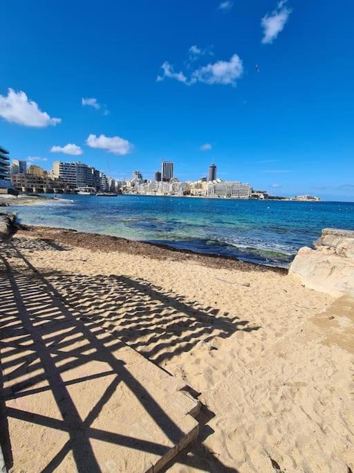 Cozy Inside.City & Beach Outside Lägenhet Sliema Exteriör bild